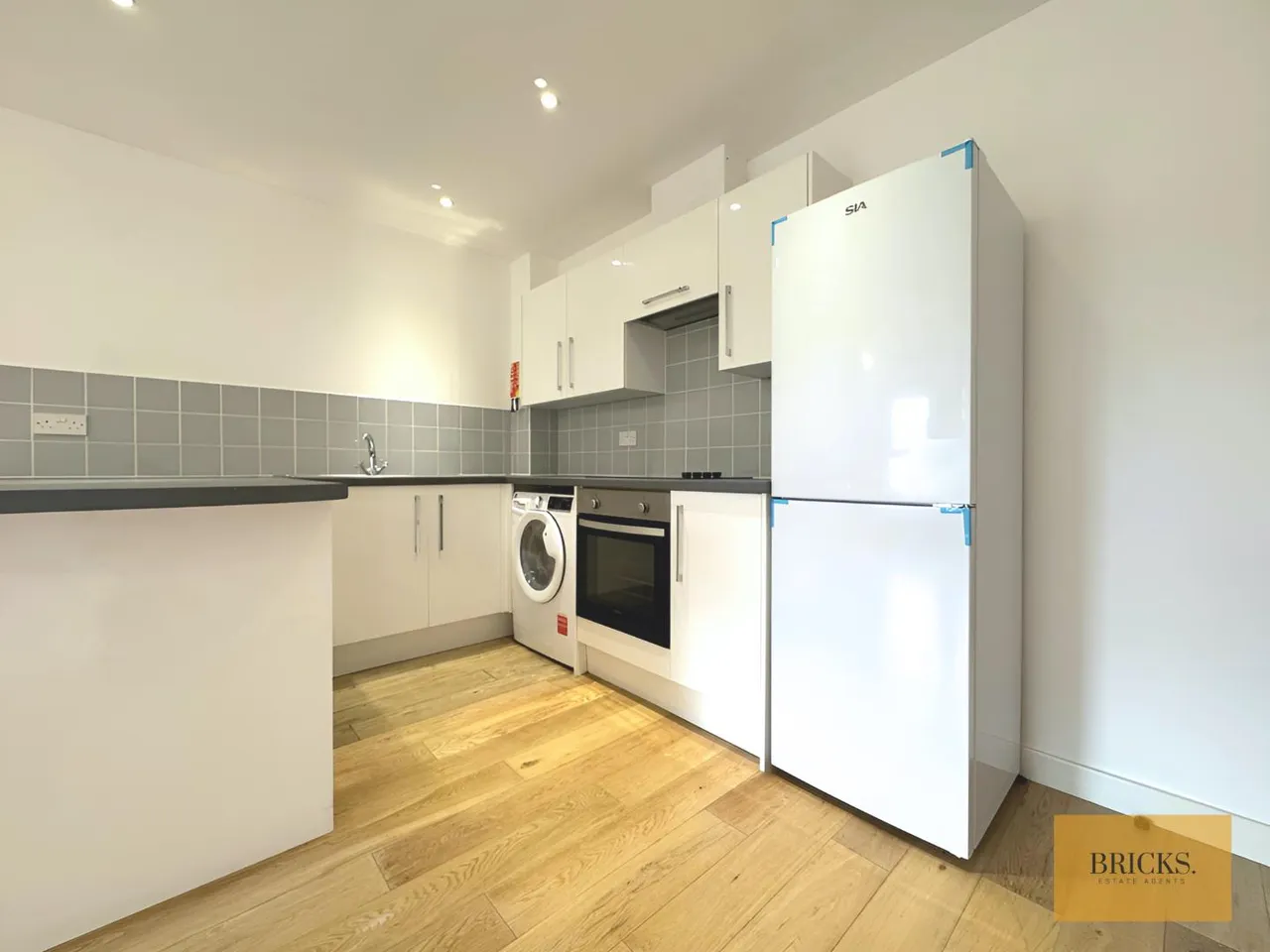 Rothesay Road, Luton, LU1 1QZ, photo 9