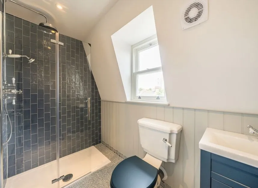 Holden Street, London, SW11, photo 11