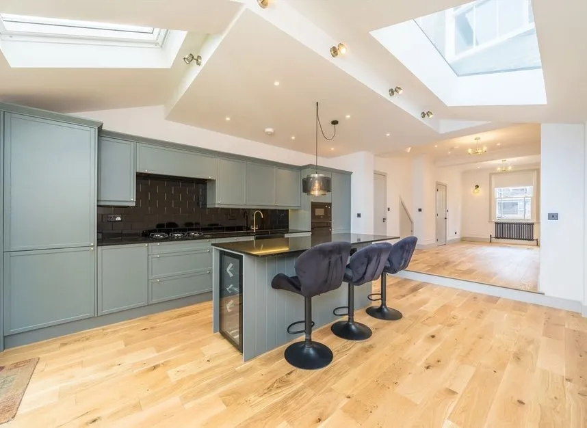 Holden Street, London, SW11, photo 5