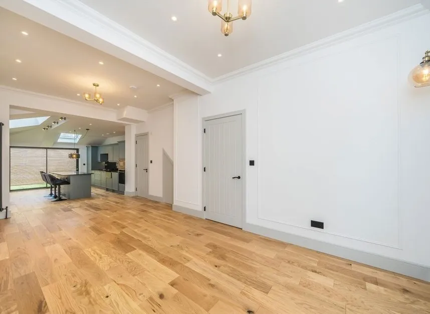 Holden Street, London, SW11, photo 8