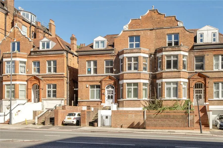 Finchley Road, London, NW3, photo 10