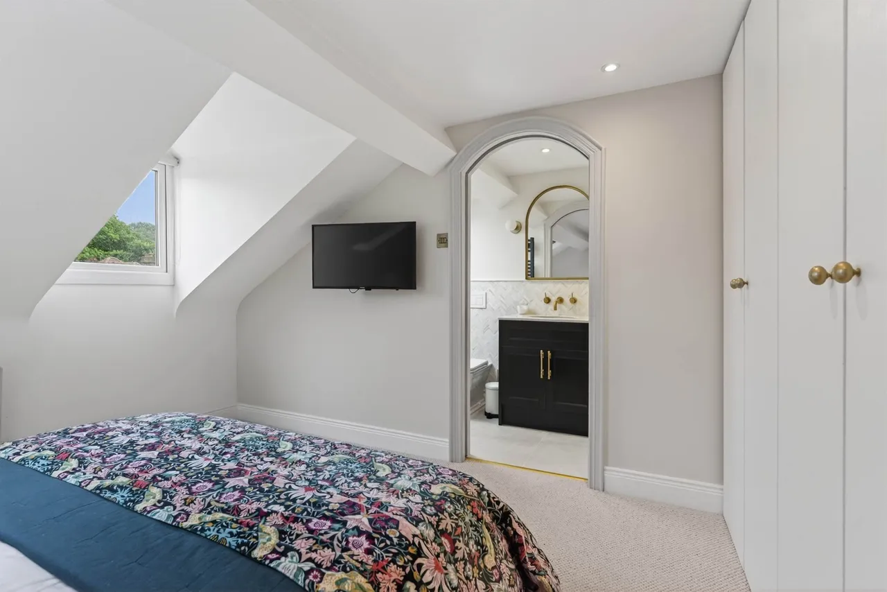 Church Avenue, Holywood, BT18, photo 29