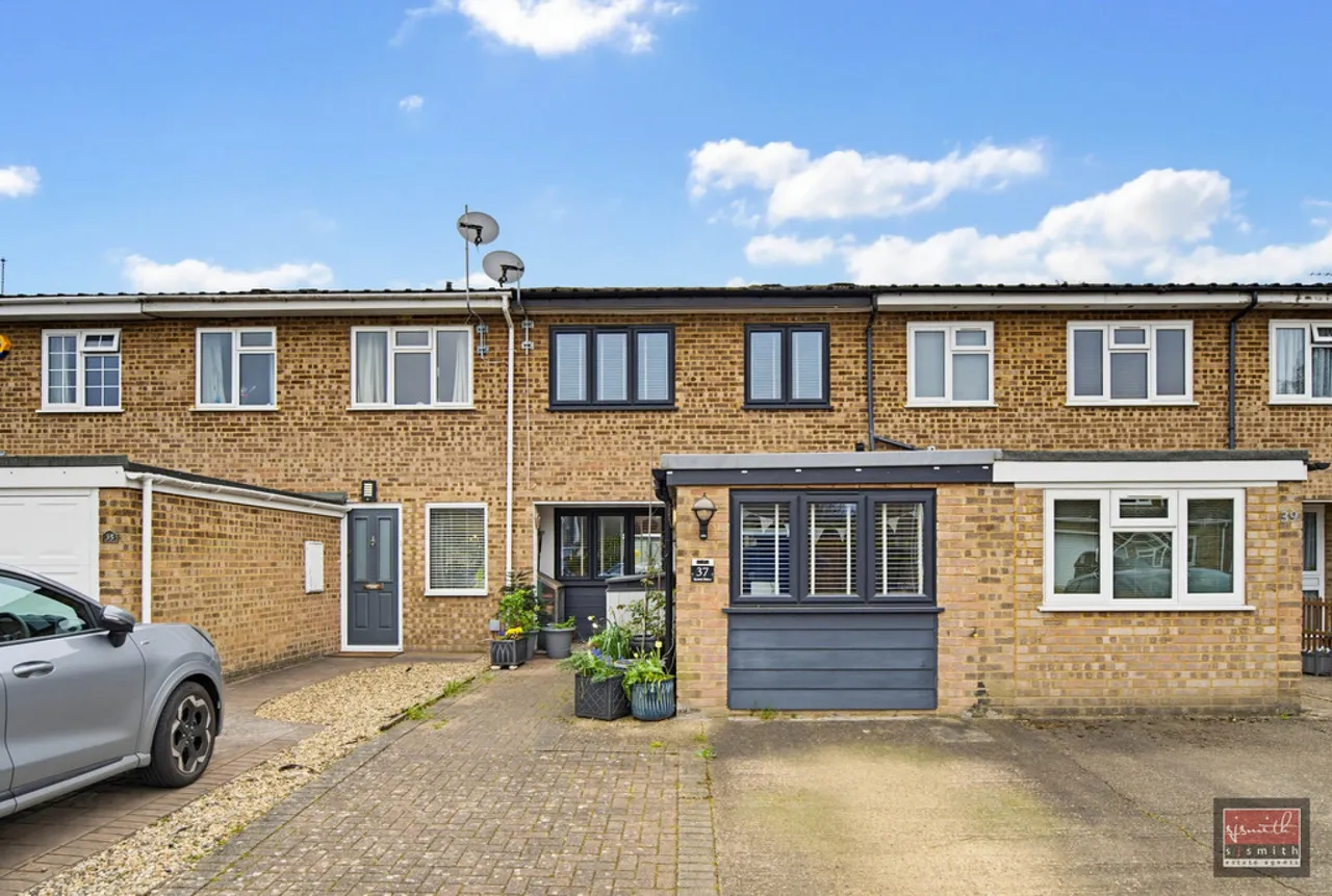 Aymer Drive, Staines-upon-Thames, TW18, photo 4
