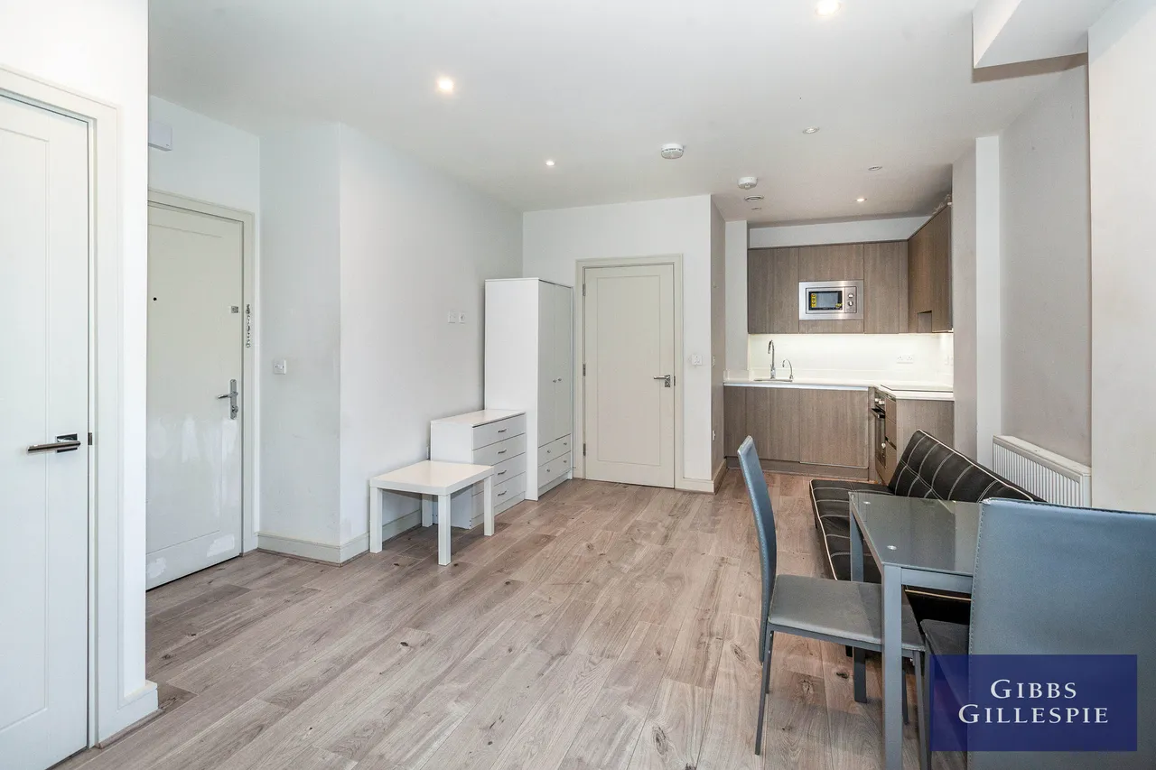 High Street, Uxbridge Fees Apply, UB8, photo 6
