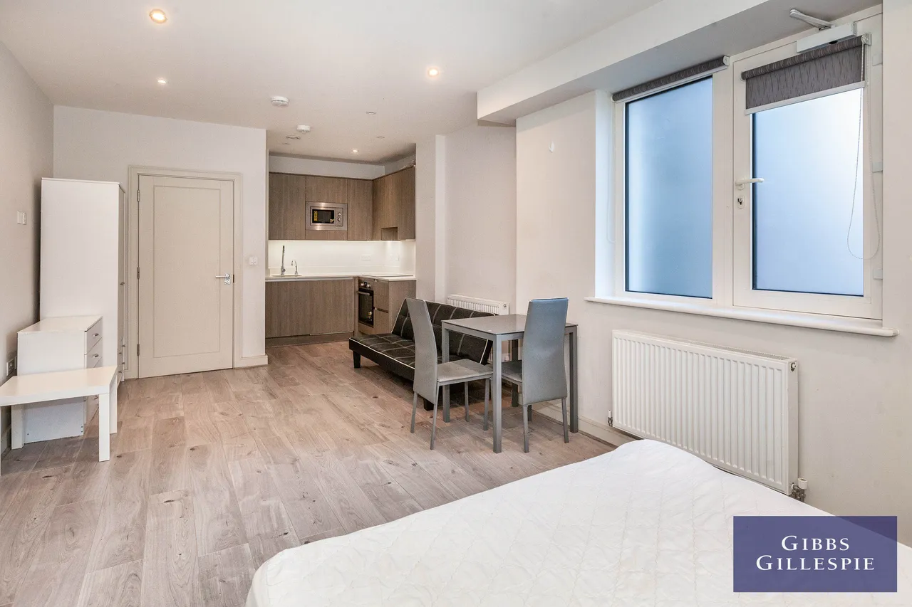 High Street, Uxbridge Fees Apply, UB8, photo 10