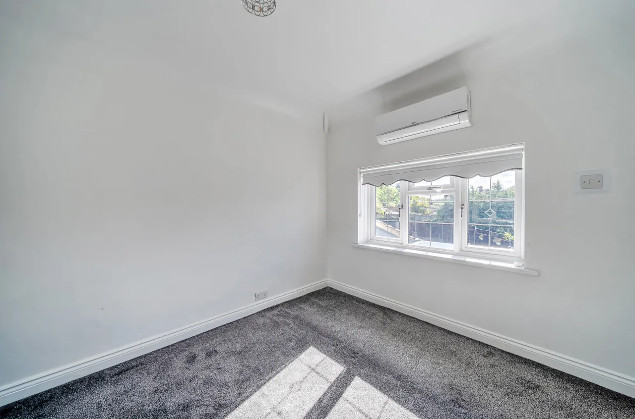Winchester Road, Ash, GU12, photo 16