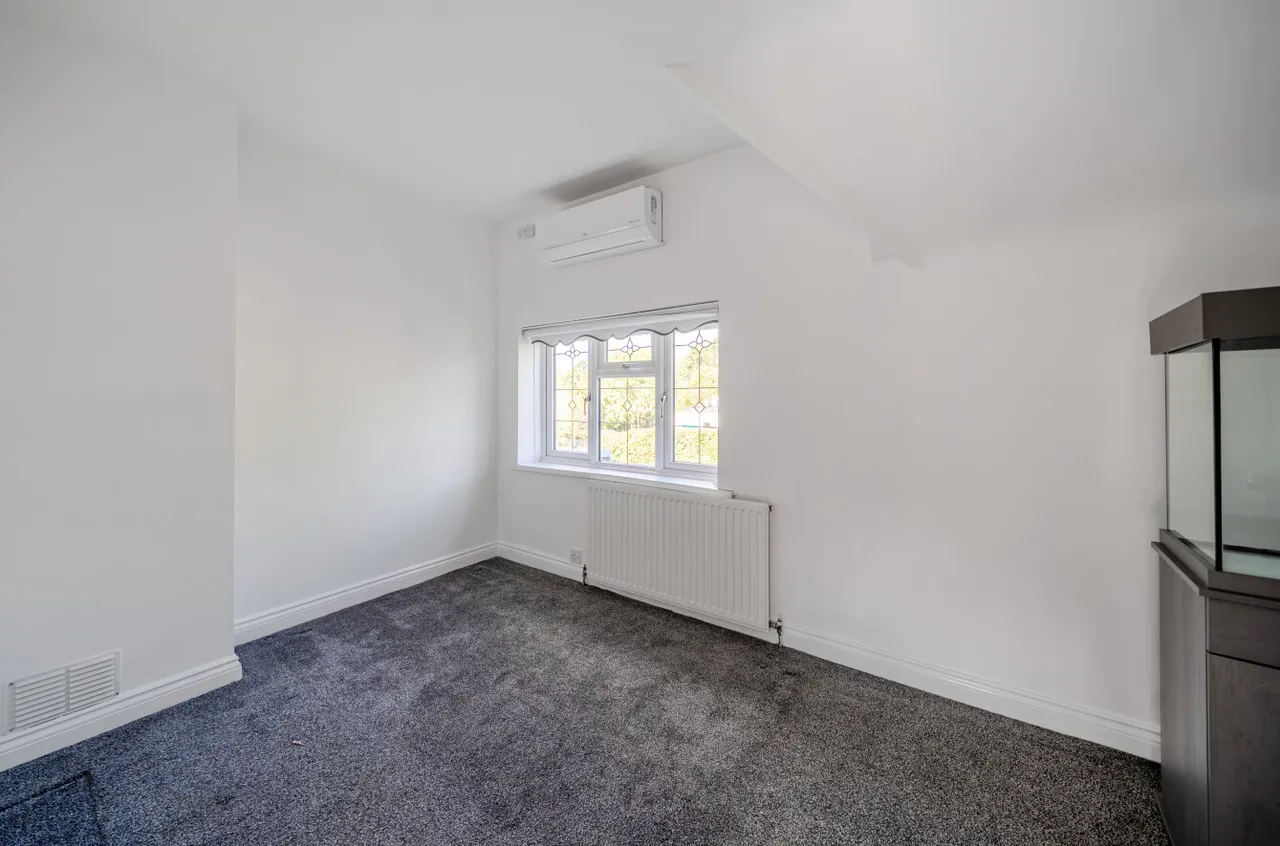 Winchester Road, Ash, GU12, photo 8