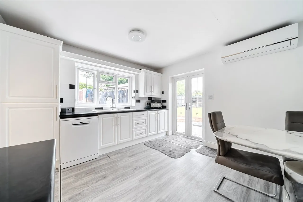 Winchester Road, Ash, GU12, photo 14