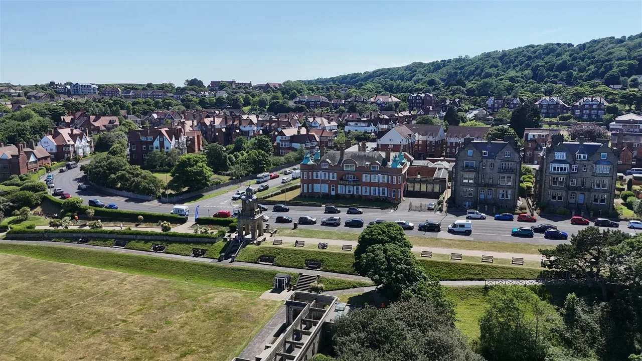 Esplanade, Scarborough YO11 2XA, photo 31