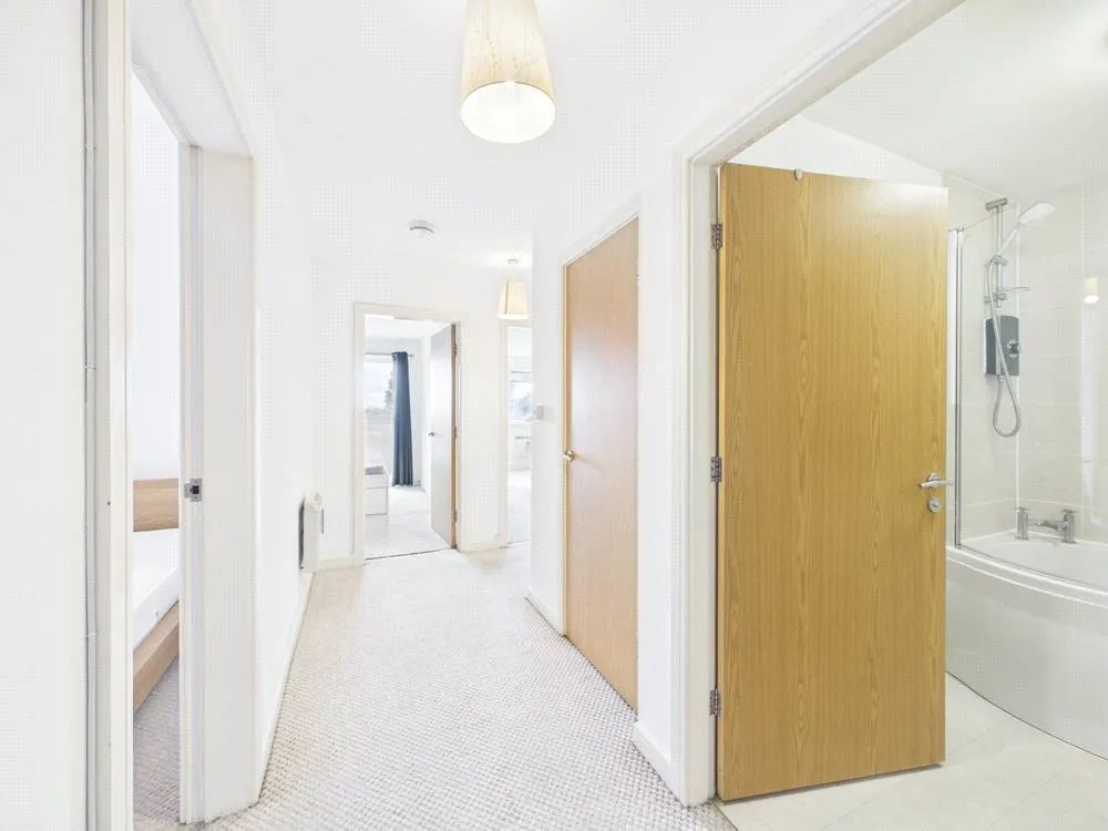 Barton Road, Eccles, M30, photo 7