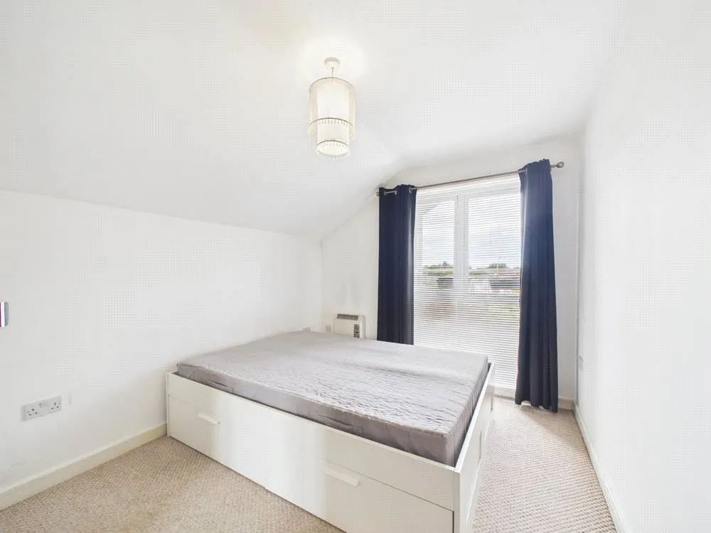 Barton Road, Eccles, M30, photo 13