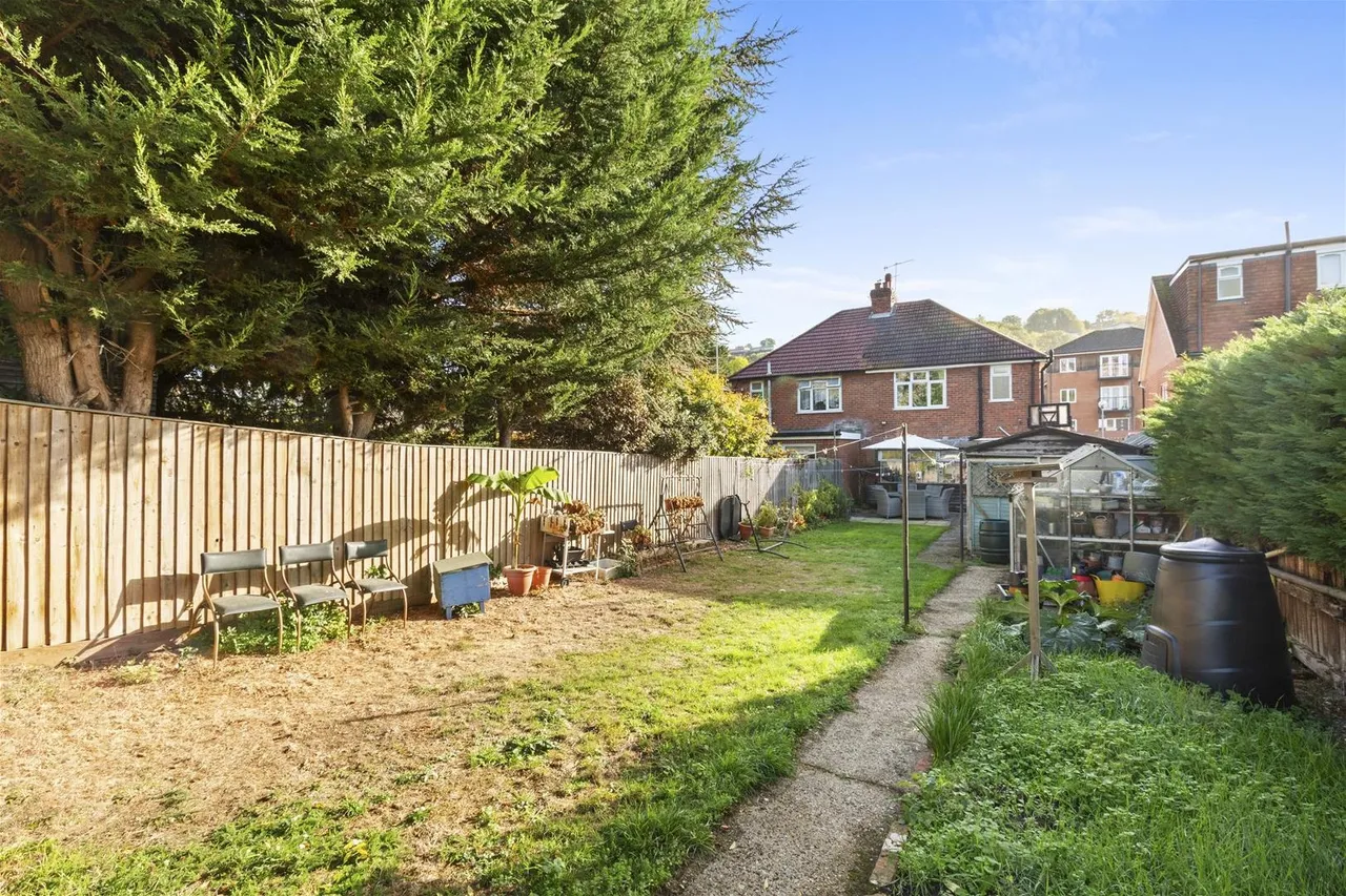 Micklefield Road, High Wycombe, HP13, photo 14