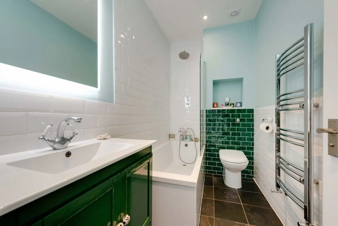 Acton Lane, W4, photo 11
