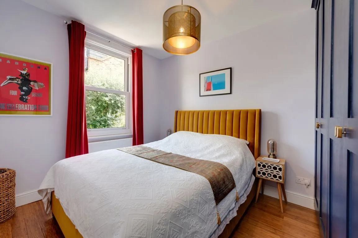 Acton Lane, W4, photo 8