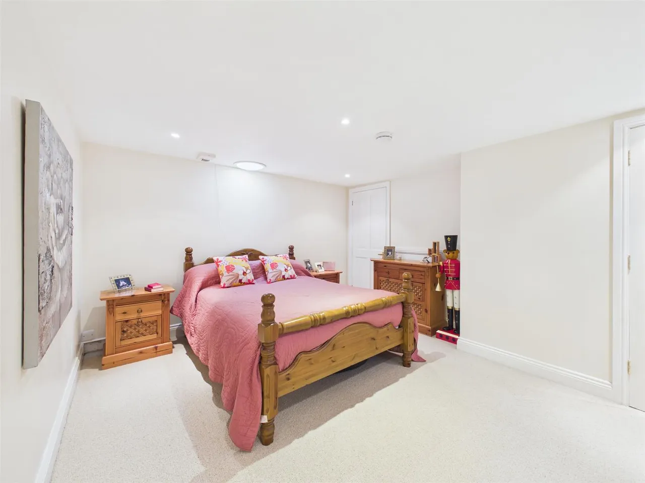 The Causeway, Chippenham, photo 9