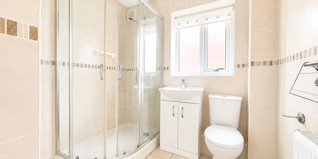 Frankby Road, Greasby, CH49, photo 10