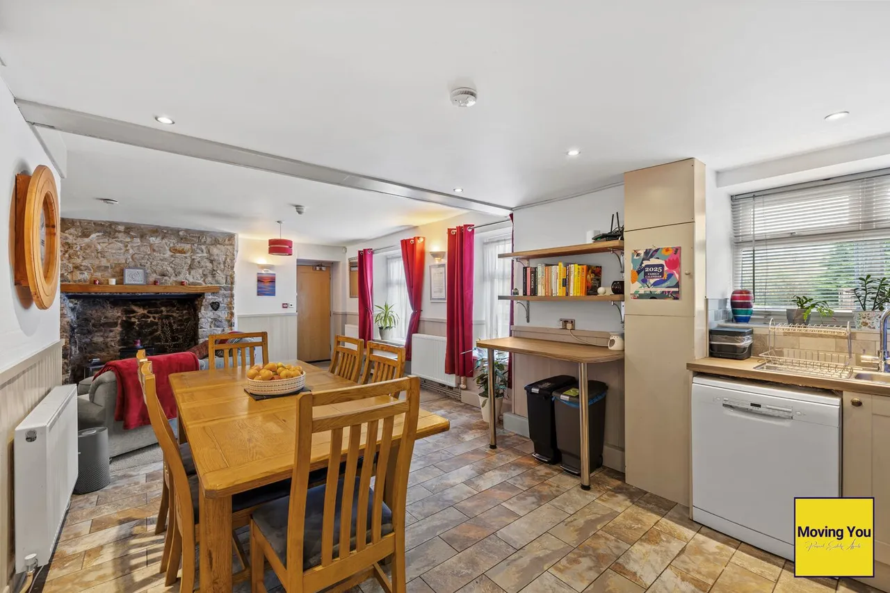 Cwmamman Road, Ammanford, Carmarthenshire, SA18 1NH, photo 7