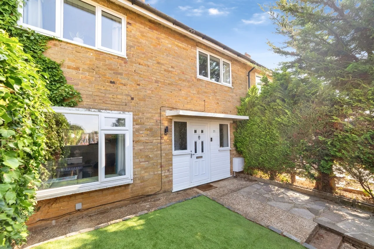 3 bed house for sale — Green Acres, Stevenage