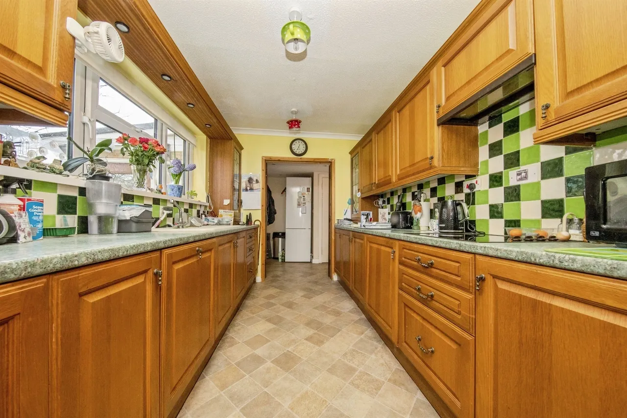 Suffolk Drive, Rendlesham, Woodbridge, photo 2
