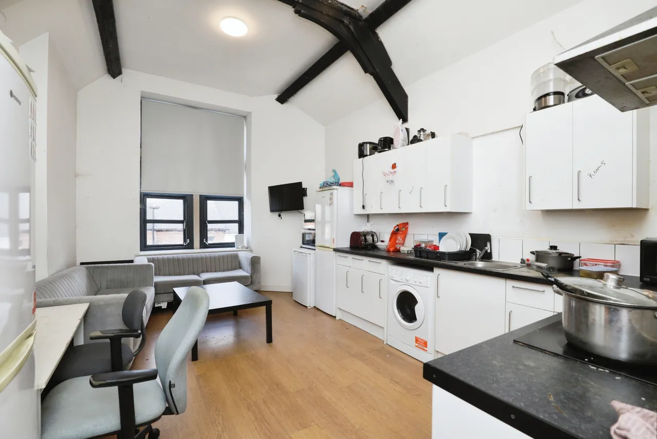 200 Crookes Valley Road, Sheffield, photo 6