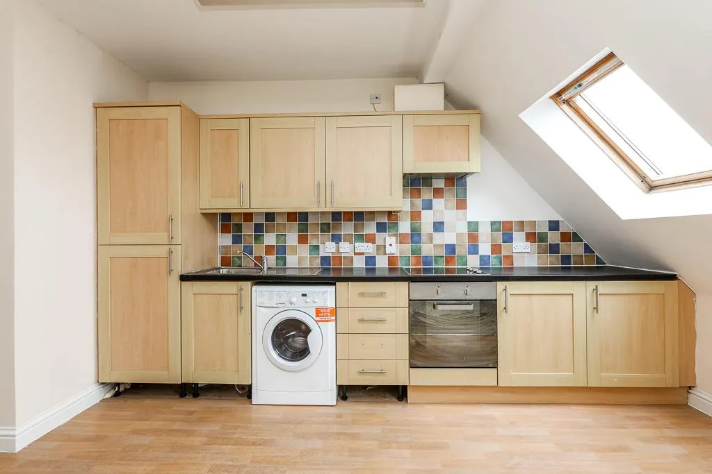 High Street, Tredworth, Gloucester, GL1, photo 12