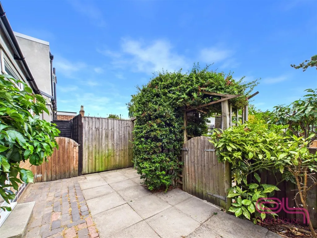 Midland Road, Swadlincote, DE11, photo 29