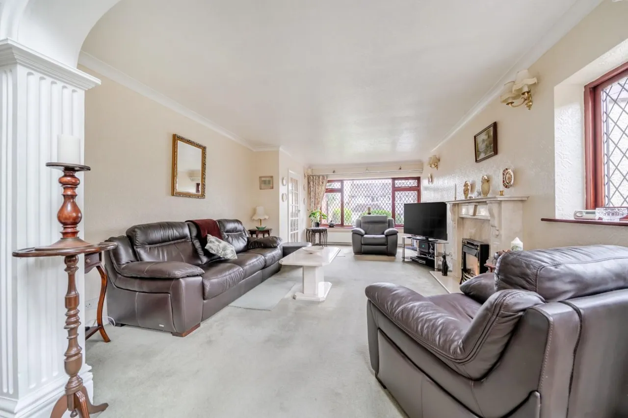 Gascoigne Avenue, Barwick in Elmet, LS15, photo 3