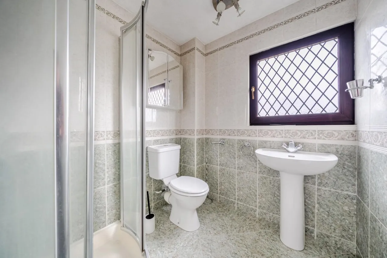 Gascoigne Avenue, Barwick in Elmet, LS15, photo 14
