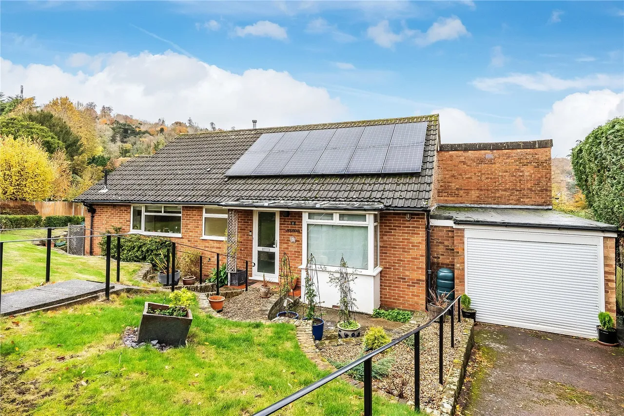 Huntersfield Close, Reigate, RH2, photo 15