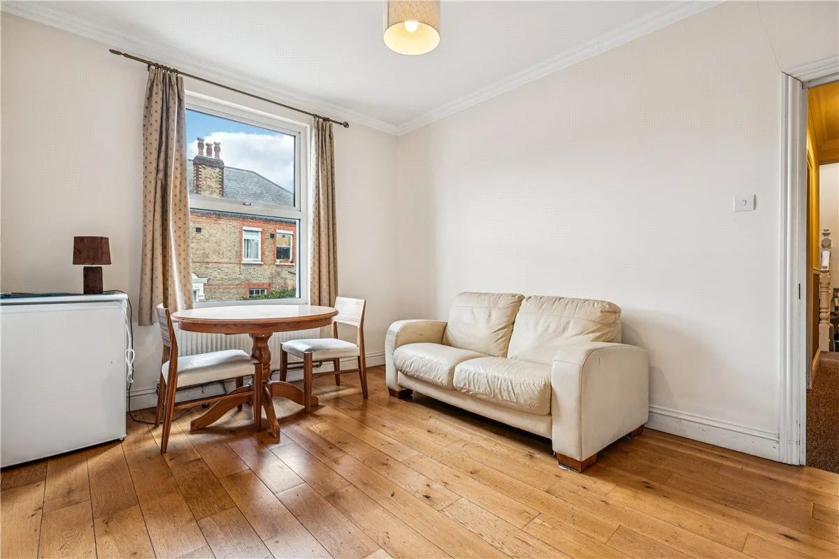 Fulham Palace Road, London, SW6, photo 3
