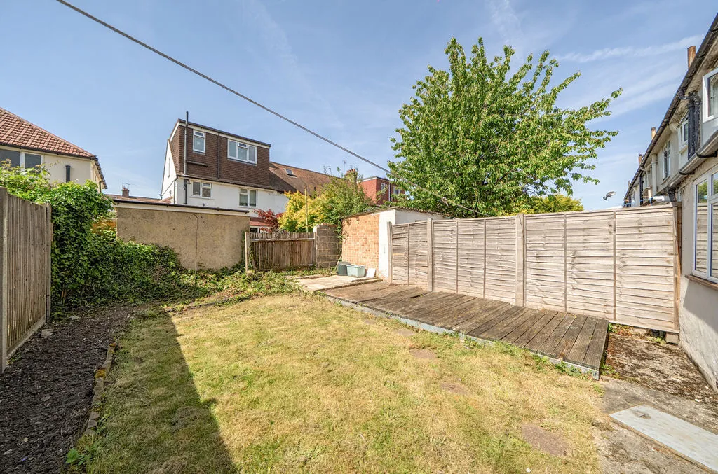 Glenn Avenue, Purley CR8 2AJ, photo 12