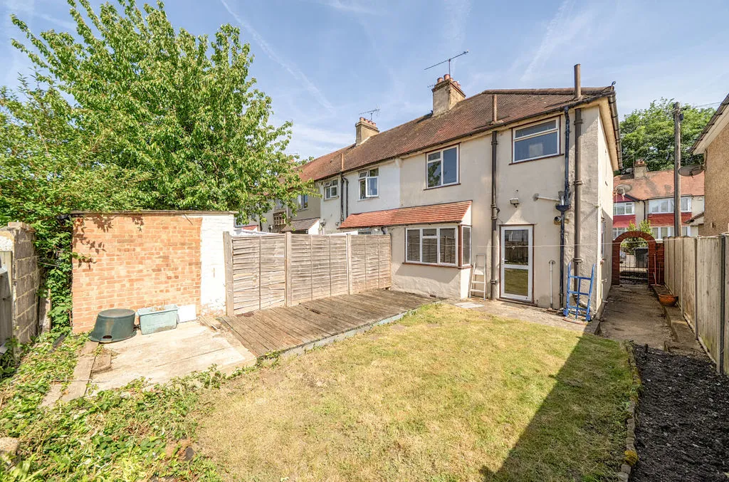 Glenn Avenue, Purley CR8 2AJ, photo 15
