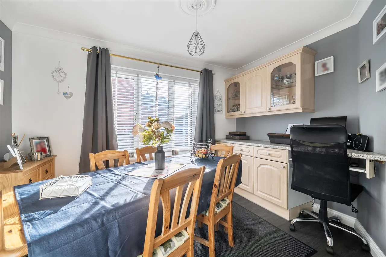 Millennium Close, Devizes, SN10, photo 6