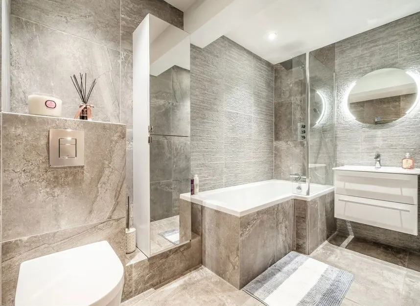 St. Giles Close, Hounslow, TW5, photo 6