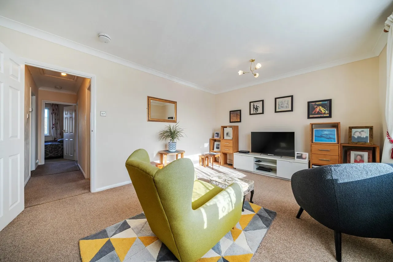 Churchfield Road, DA16, photo 10