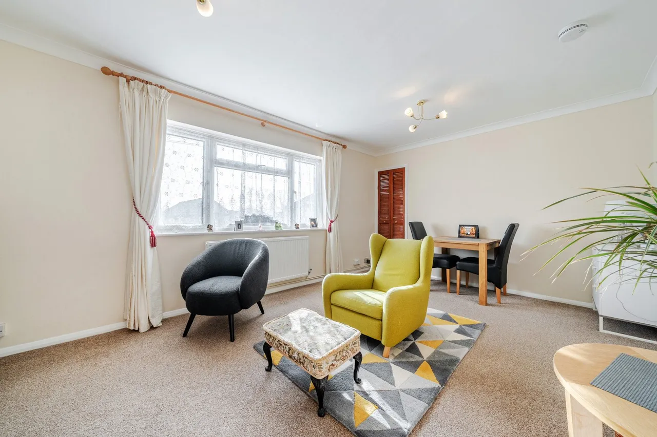 Churchfield Road, DA16, photo 8