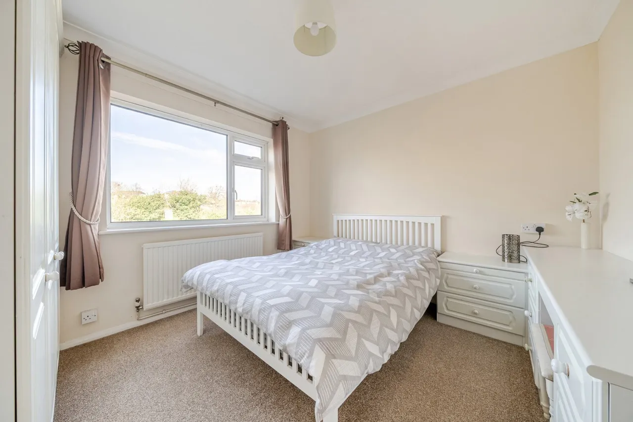 Churchfield Road, DA16, photo 4