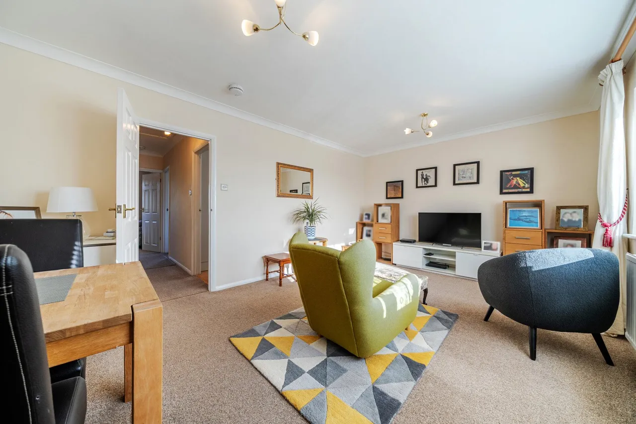 Churchfield Road, DA16, photo 11