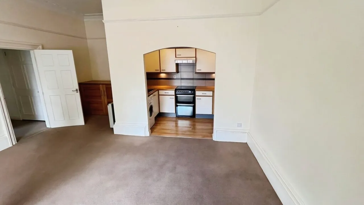 Hansdon Lodge, EX1, photo 6