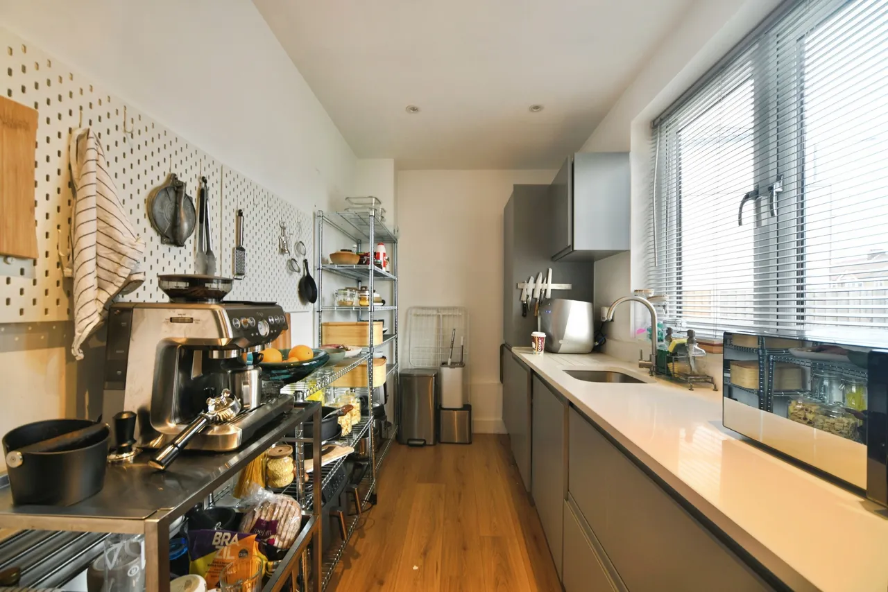 1 bed flat for sale, Bullsmoor Lane, Enfield, EN3