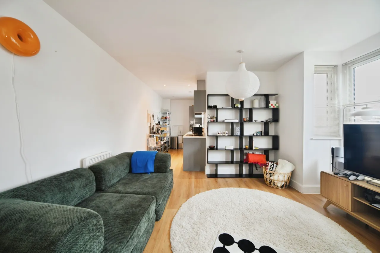 Bullsmoor Lane, Enfield, EN3, photo 8