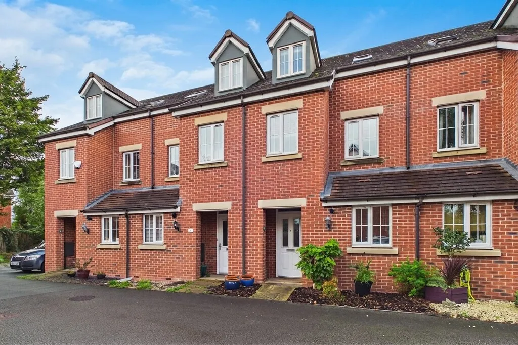 3 bed house for sale, The Limes, Uttoxeter