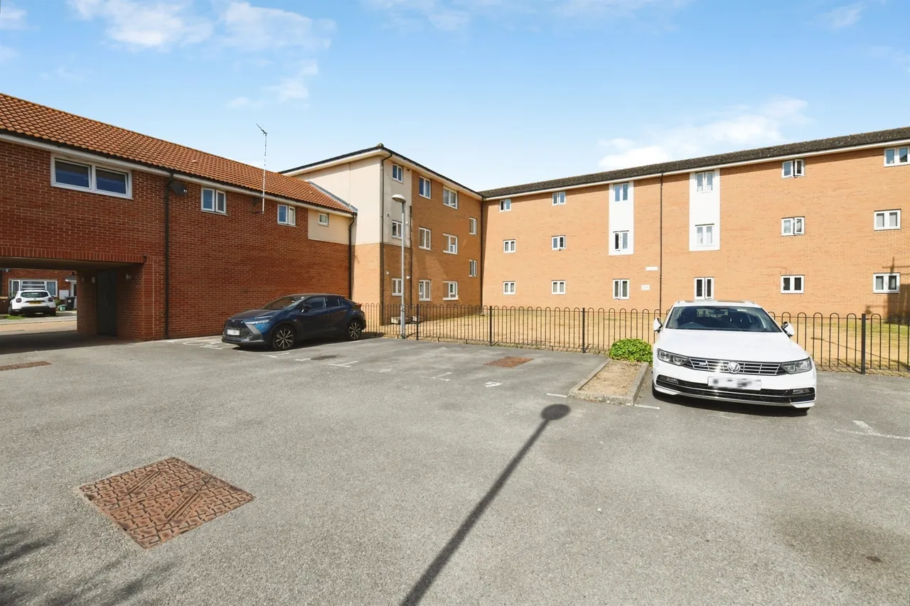 Hobart Close, Chelmsford, CM1, photo 9