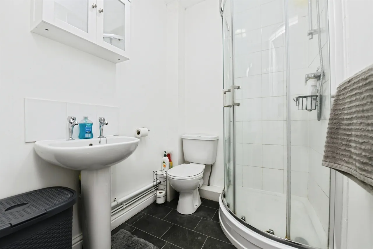 Hobart Close, Chelmsford, CM1, photo 5