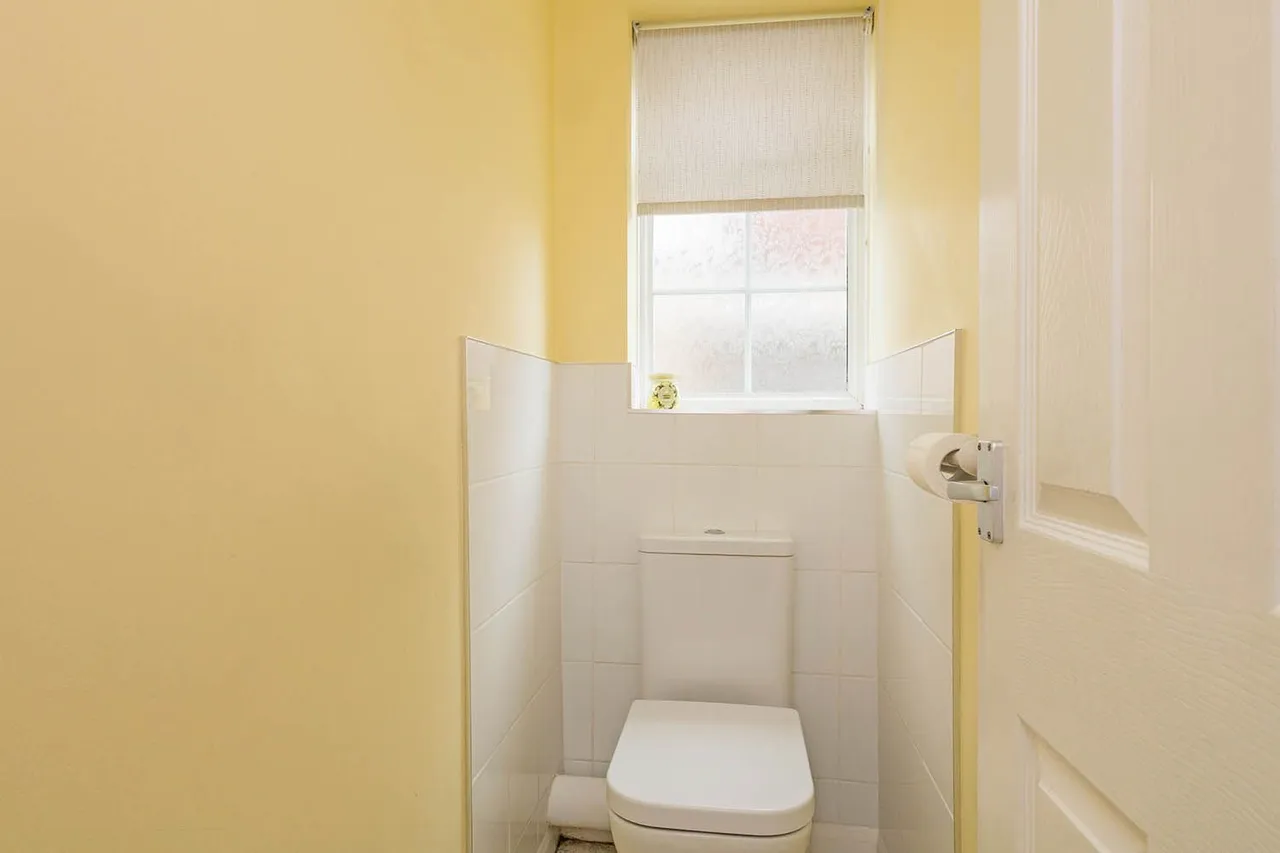 Balmoral, Cranbrook Drive, Maidenhead, Berkshire, photo 12