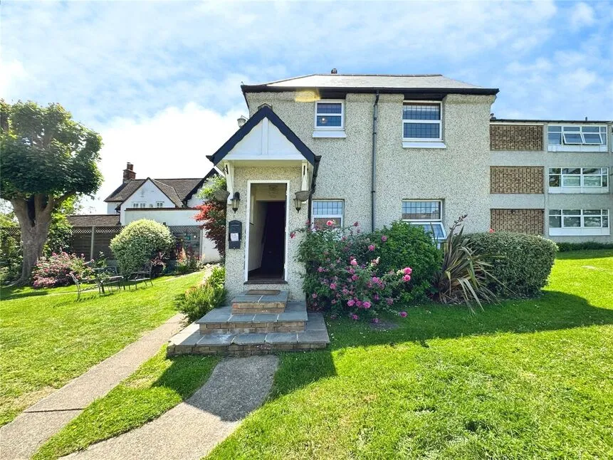2 bed flat to rent — Cedar Mount, Mottingham Lane, London, SE9