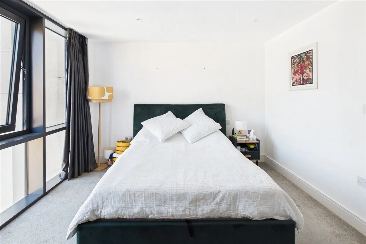 Gaumont Place, London, SW2, photo 6