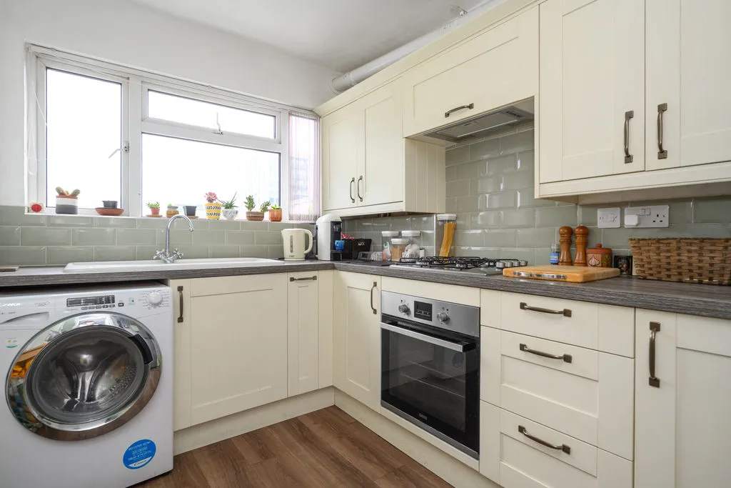 Bridge Street, Walton-On-Thames KT12 1AN, photo 3