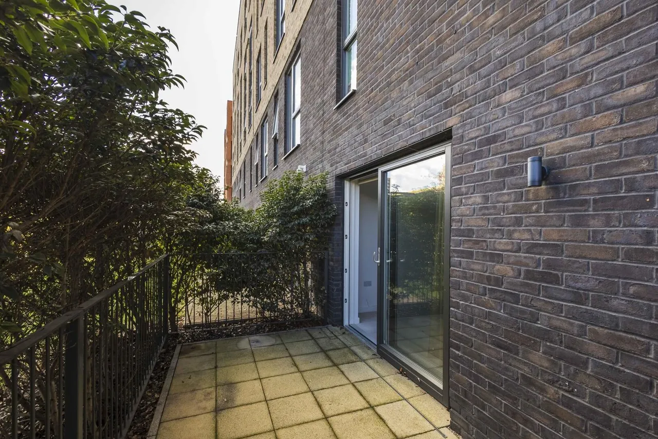 Colindale Gardens, Colindale, photo 10