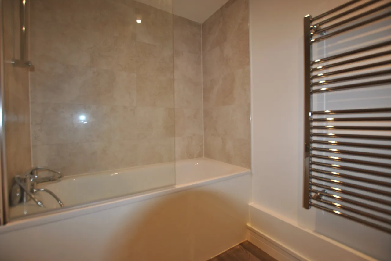 Albion Road, Gravesend, Kent, DA12 2SR, photo 4